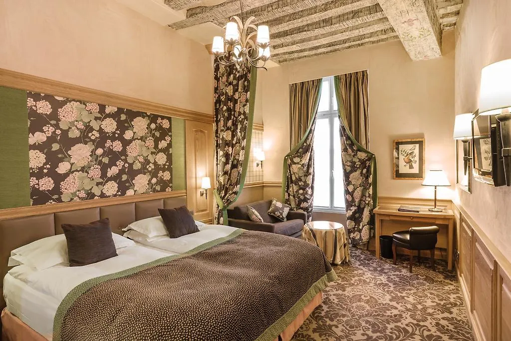 מלון La Perle Saint Germain Des Pres 3*